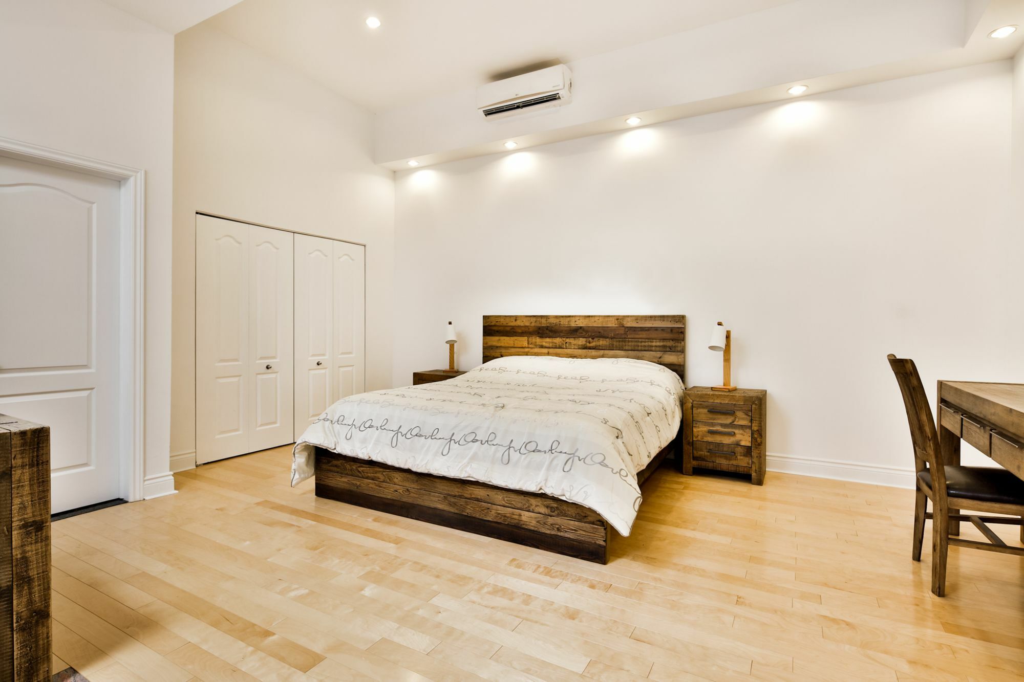 شقة Le St-Lau Loft مونتريال المظهر الخارجي الصورة